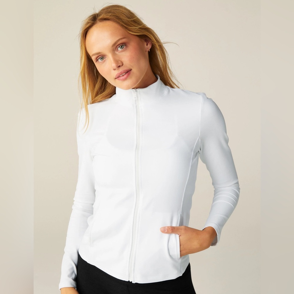BEYOND YOGA SPACEDYE ON THE GO MOCK NECK ZIP UP JACKET ✨ CLOUD WHITE